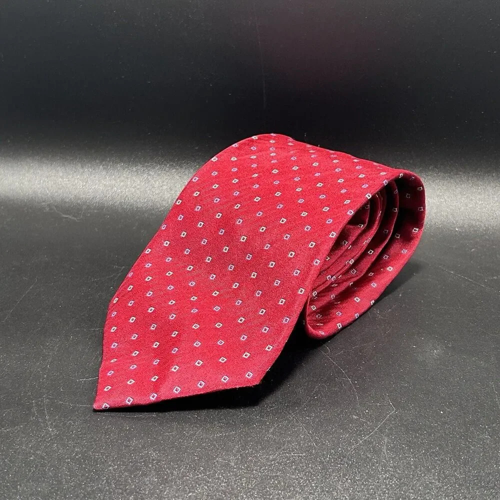 Banana Republic Tie Men's 58" Red 100% Silk 3.5" Wide Made in Italy